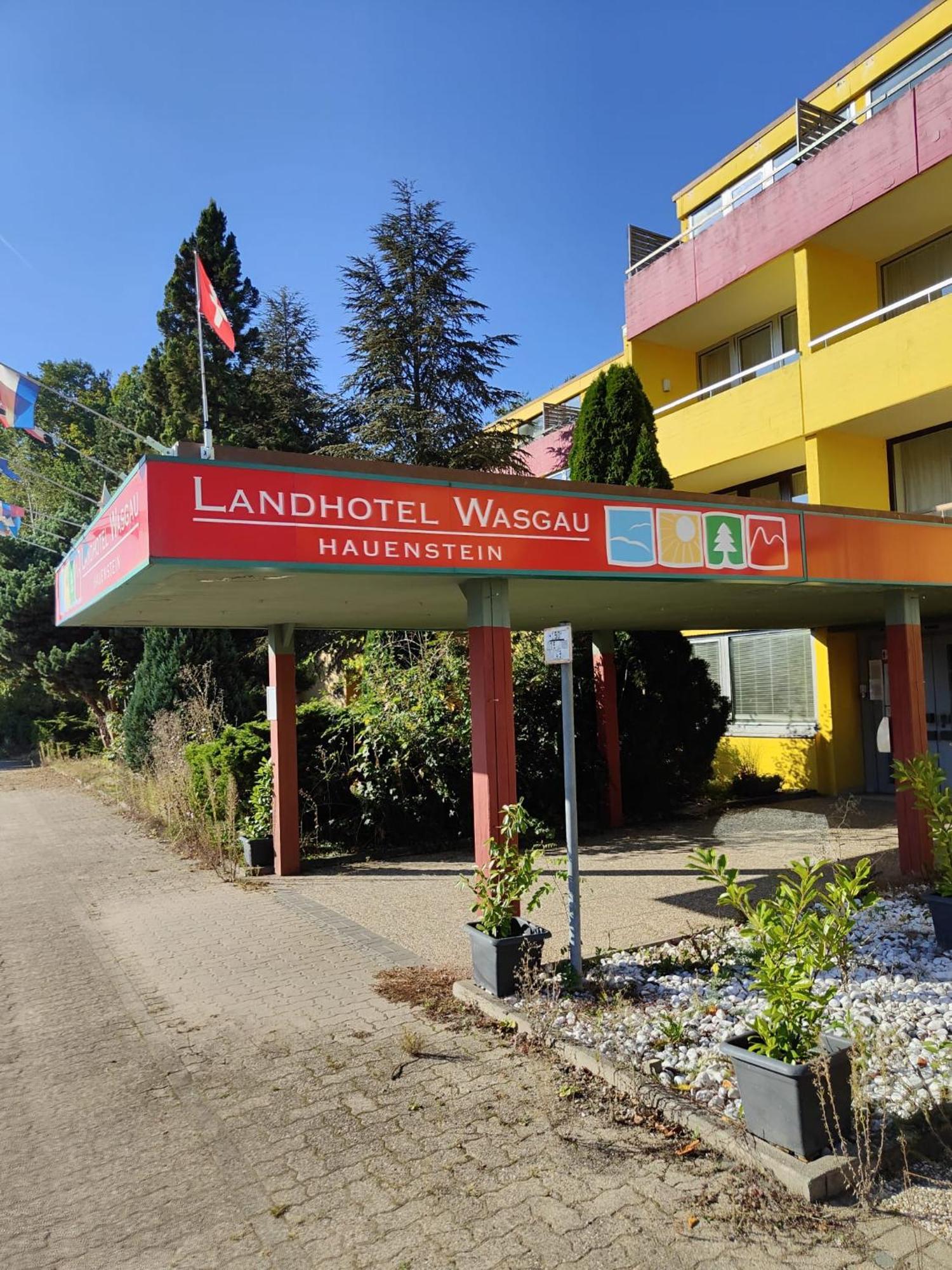 Landhotel Neding ハウエンシュタイン エクステリア 写真